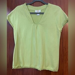 Talbots SS sweater Large. Lime green. V neck with cap sleeves.